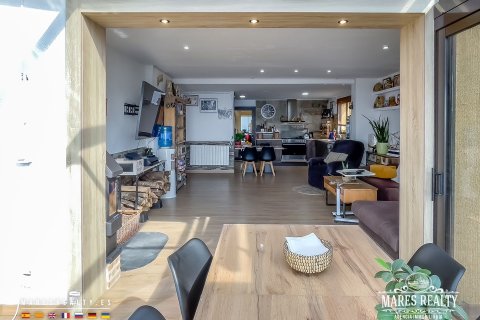 Villa de 13 dormitorios en venta en Lloret de Mar, Gerona, Cataluña, Spain № 1305 - foto 11