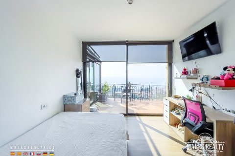 Villa de 13 dormitorios en venta en Lloret de Mar, Gerona, Cataluña, Spain № 1305 - foto 3