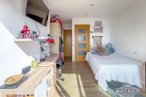 Villa de 13 dormitorios en venta en Lloret de Mar, Gerona, Cataluña, Spain № 1305 - foto 17