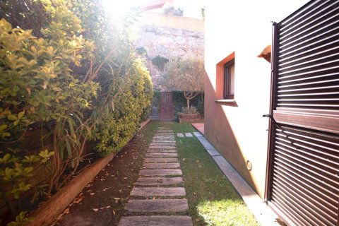 Casa adosada de 3 dormitorios en venta en Begur, Gerona, Cataluña, Spain № 1310 - foto 24