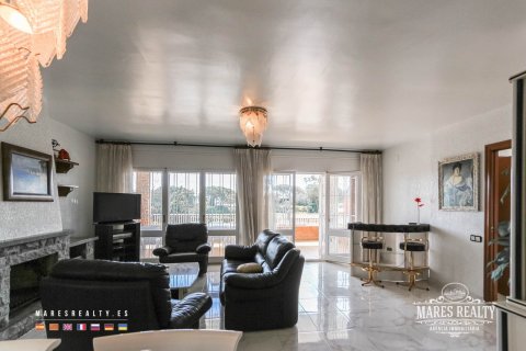 Villa de 7 dormitorios en venta en Lloret de Mar, Gerona, Cataluña, Spain № 975 - foto 8