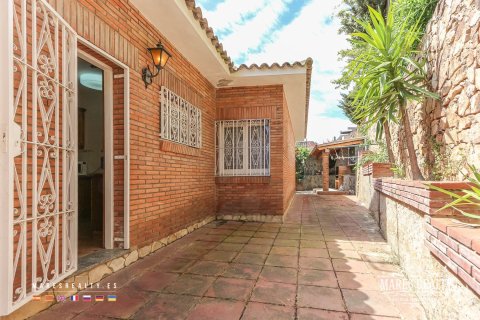 Villa de 7 dormitorios en venta en Lloret de Mar, Gerona, Cataluña, Spain № 975 - foto 4