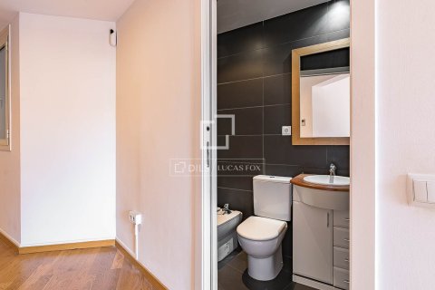 2 bedrooms apartment for sale in Barcelona, Catalonia, Spain № 7173 - photo 3