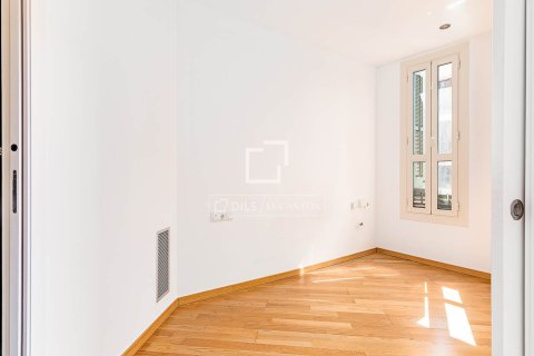 2 bedrooms apartment for sale in Barcelona, Catalonia, Spain № 7173 - photo 9