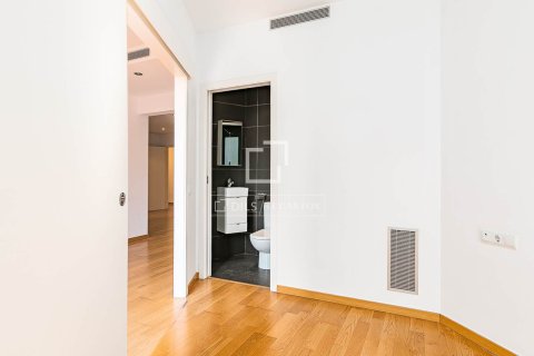 2 bedrooms apartment for sale in Barcelona, Catalonia, Spain № 7173 - photo 15