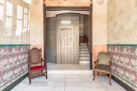 2 bedrooms apartment for sale in Barcelona, Catalonia, Spain № 7173 - photo 2