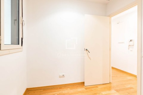 2 bedrooms apartment for sale in Barcelona, Catalonia, Spain № 7173 - photo 6