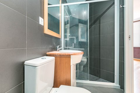 2 bedrooms apartment for sale in Barcelona, Catalonia, Spain № 7173 - photo 13