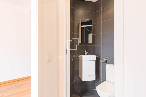 2 bedrooms apartment for sale in Barcelona, Catalonia, Spain № 7173 - photo 4