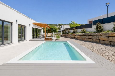 4 bedrooms villa for sale in Sitges, Barcelona, Catalonia, Spain № 7172 - photo 19