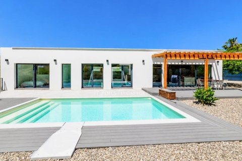 Villa de 4 dormitorios en venta en Sitges, Barcelona, Cataluña, Spain № 7172