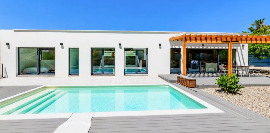 4 bedrooms villa for sale in Sitges, Barcelona, Catalonia, Spain № 7172