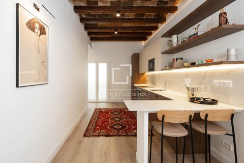Apartamento de 3 dormitorios en venta en Barcelona, Cataluña, Spain № 7169 - foto 12