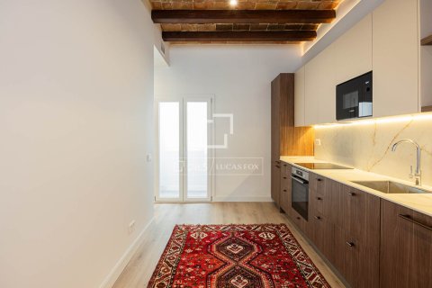 Apartamento de 3 dormitorios en venta en Barcelona, Cataluña, Spain № 7169 - foto 11