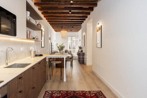 Apartamento de 3 dormitorios en venta en Barcelona, Cataluña, Spain № 7169 - foto 24