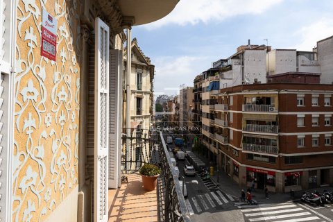 Apartamento de 3 dormitorios en venta en Barcelona, Cataluña, Spain № 7169 - foto 26
