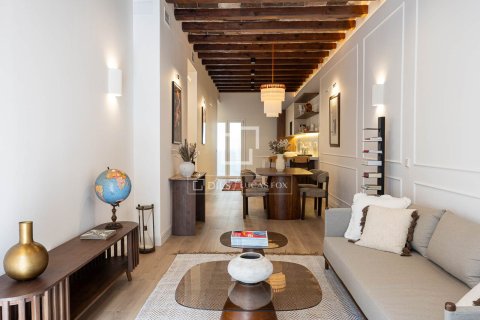 Apartamento de 3 dormitorios en venta en Barcelona, Cataluña, Spain № 7169 - foto 23