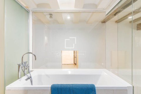 Apartamento de 2 dormitorios en venta en Barcelona, Cataluña, Spain № 6522 - foto 6