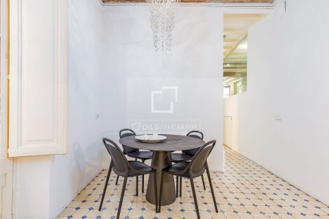 Apartamento de 2 dormitorios en venta en Barcelona, Cataluña, Spain № 6522 - foto 9