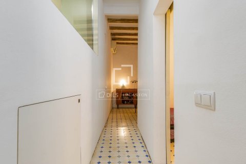 Apartamento de 2 dormitorios en venta en Barcelona, Cataluña, Spain № 6522 - foto 7