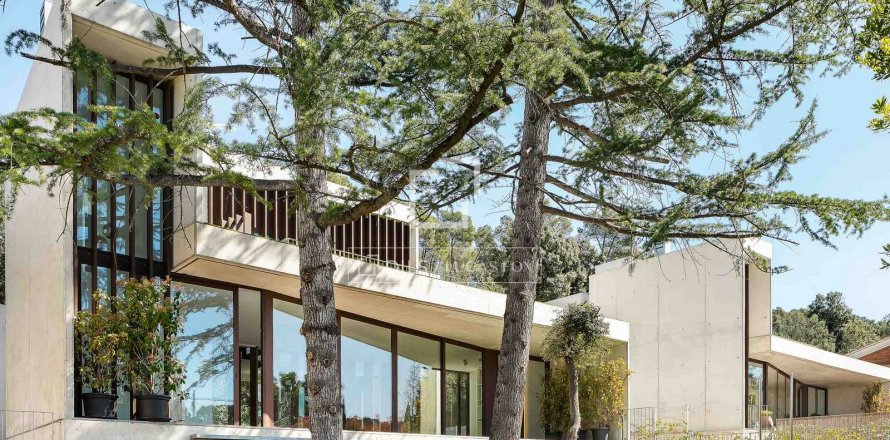 6 bedrooms villa for sale in Sant Cugat Del Valles, Barcelona, Catalonia, Spain № 4397