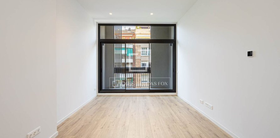 3 bedrooms apartment for sale in Barcelona, Catalonia, Spain № 4399