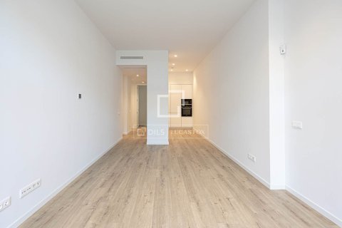 3 bedrooms apartment for sale in Barcelona, Catalonia, Spain № 4399 - photo 2