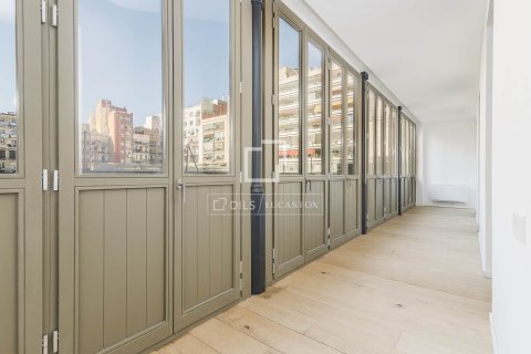 Купить квартиру в Барселона, Испания с 2 спальни, 150м², № 4401 - фото 14