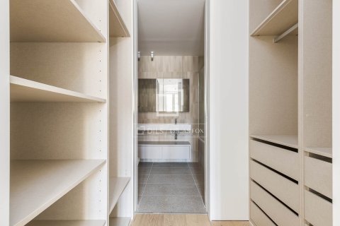 Купить квартиру в Барселона, Испания с 2 спальни, 150м², № 4401 - фото 19