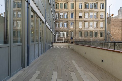 Купить квартиру в Барселона, Испания с 2 спальни, 150м², № 4401 - фото 28