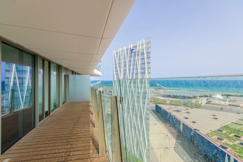 Apartamento de 4 dormitorios en venta en Barcelona, Cataluña, Spain № 3596 - foto 21