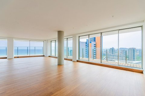 Apartamento de 4 dormitorios en venta en Barcelona, Cataluña, Spain № 3596 - foto 17