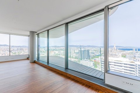 Apartamento de 4 dormitorios en venta en Barcelona, Cataluña, Spain № 3596 - foto 30