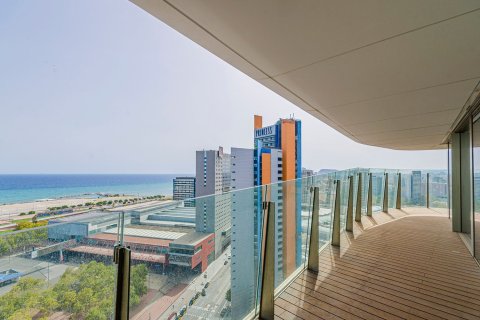 Apartamento de 4 dormitorios en venta en Barcelona, Cataluña, Spain № 3596 - foto 20