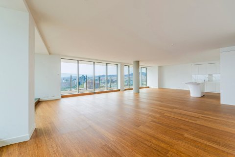 Apartamento de 4 dormitorios en venta en Barcelona, Cataluña, Spain № 3596