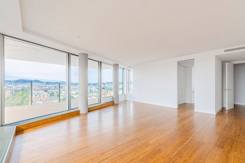 Apartamento de 4 dormitorios en venta en Barcelona, Cataluña, Spain № 3596 - foto 6
