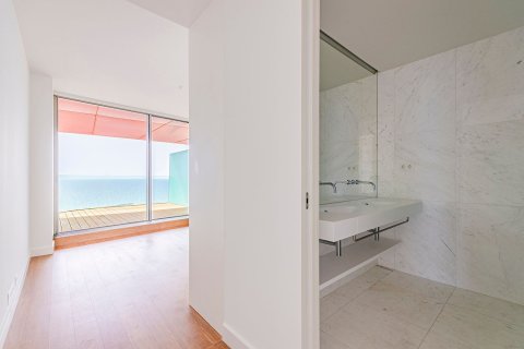 Apartamento de 4 dormitorios en venta en Barcelona, Cataluña, Spain № 3597 - foto 11
