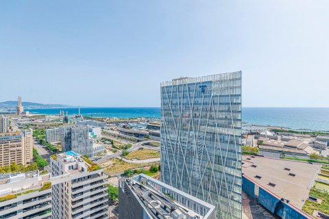 Apartamento de 4 dormitorios en venta en Barcelona, Cataluña, Spain № 3597 - foto 18