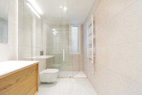 Купить квартиру в Барселона, Испания с 3 комнаты, 91м², № 3591 - фото 5