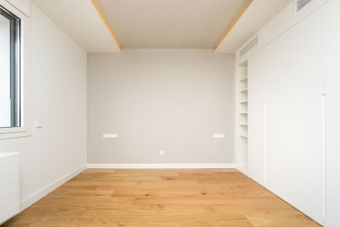 Купить квартиру в Барселона, Испания с 3 комнаты, 91м², № 3591 - фото 11