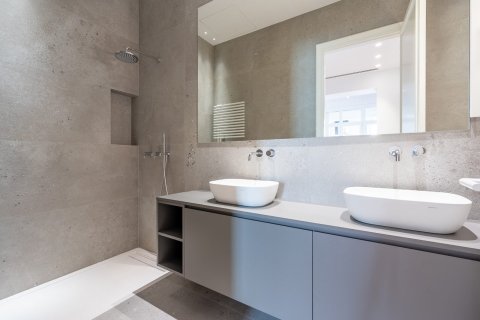 Apartamento de 2 dormitorios en venta en Barcelona, Cataluña, Spain № 3592 - foto 11