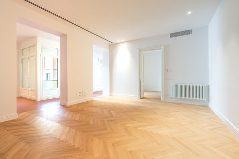 Apartamento de 2 dormitorios en venta en Barcelona, Cataluña, Spain № 3592