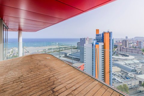 Apartamento de 3 dormitorios en venta en Barcelona, Cataluña, Spain № 3595 - foto 22
