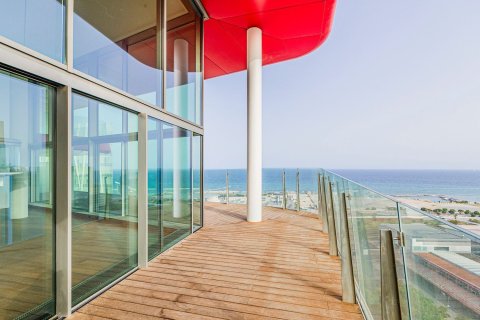 Apartamento de 3 dormitorios en venta en Barcelona, Cataluña, Spain № 3595 - foto 20