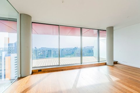 Apartamento de 3 dormitorios en venta en Barcelona, Cataluña, Spain № 3595 - foto 28