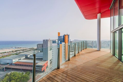 Apartamento de 3 dormitorios en venta en Barcelona, Cataluña, Spain № 3595 - foto 27