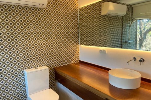 Сasa de 4 dormitorios en venta en Begur, Gerona, Cataluña, Spain № 6793 - foto 23