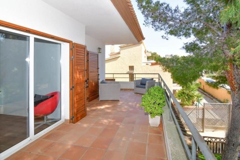 Сasa de 3 dormitorios en venta en Coma-Ruga, Tarragona, Cataluña, Spain № 6794 - foto 30