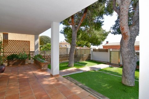 Сasa de 3 dormitorios en venta en Coma-Ruga, Tarragona, Cataluña, Spain № 6794 - foto 28