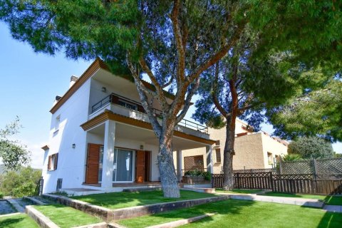 Сasa de 3 dormitorios en venta en Coma-Ruga, Tarragona, Cataluña, Spain № 6794 - foto 24